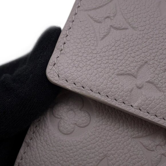 LOUIS VUITTON Portefeuille Sarah Metis Monogram Empreinte Leather Bloom Grey - Picture 4 of 11